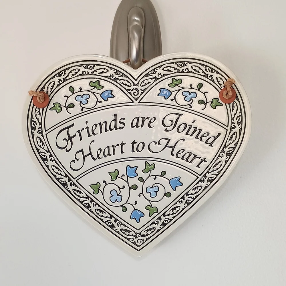 Spooner Creek Designs Ceramic Wall Heart Friends Are Joined Heart To Heart